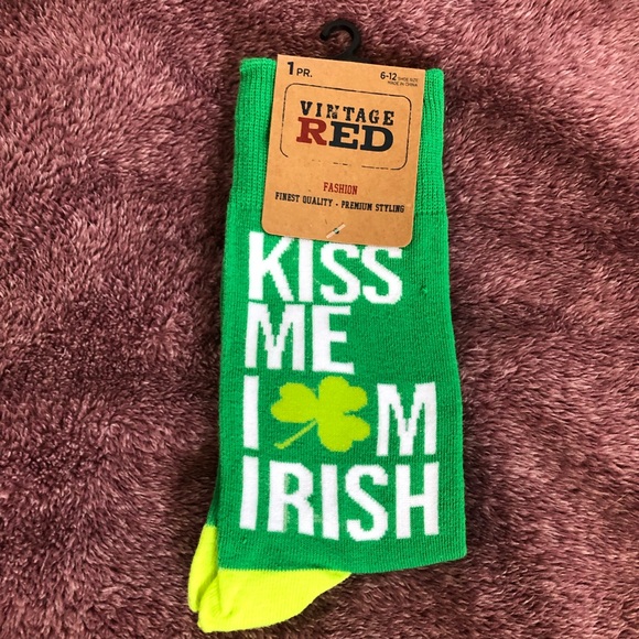 💋 Me I’m ☘️ Socks - Picture 2 of 3
